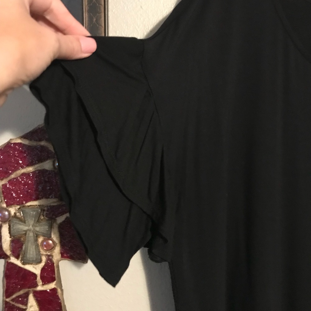 Agnes and Dora Black Frill Sleeve Sz Large